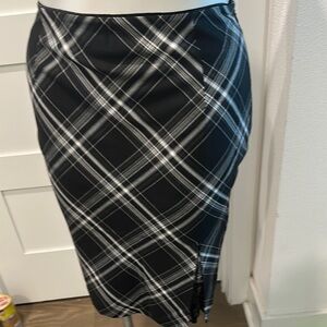 WHBM Sexy Black & White Pencil Skirt